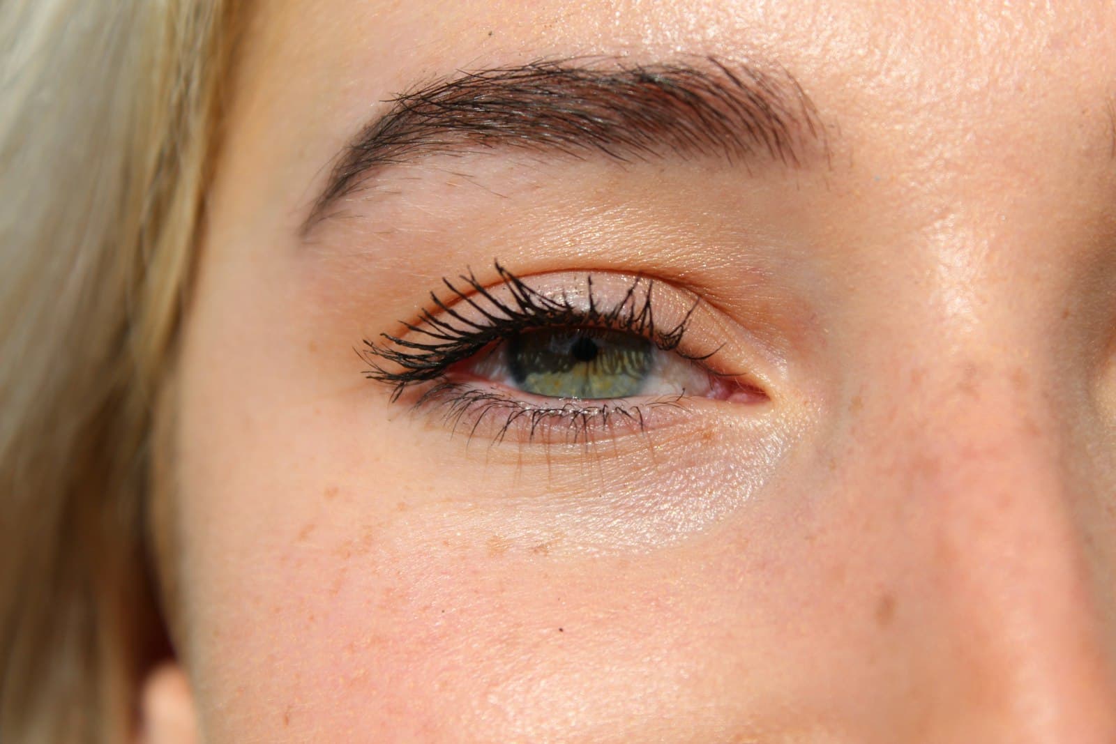 Lash lift and tint