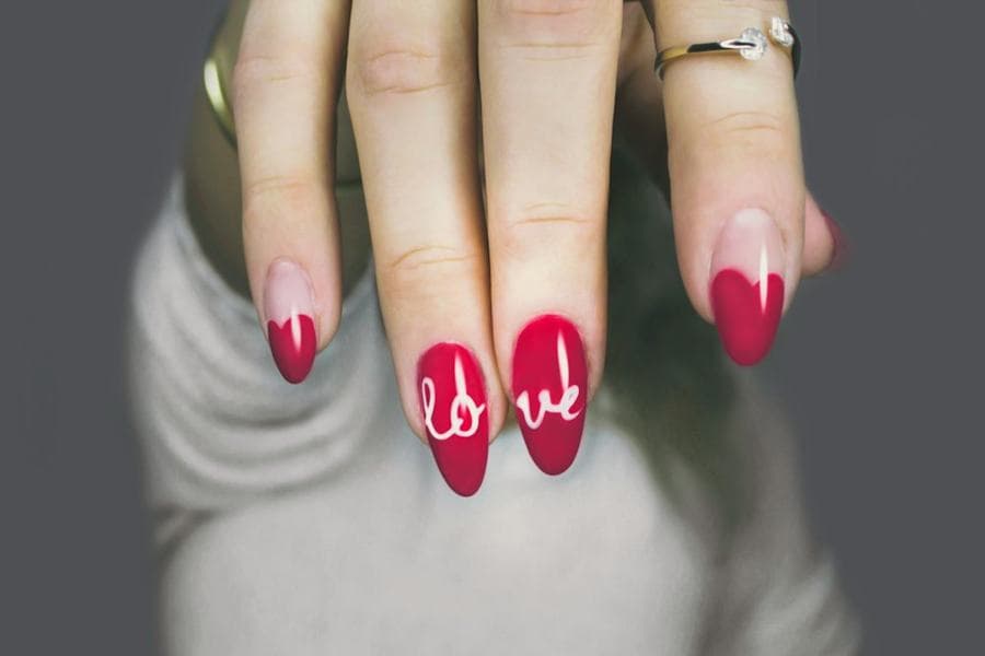 Freehand nail art