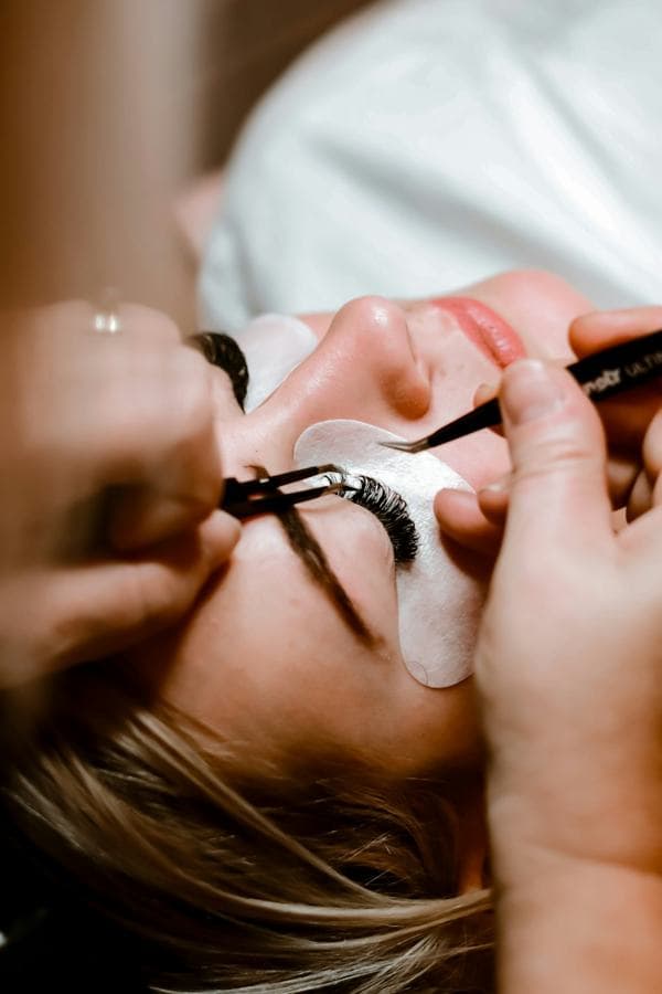 Classic lashes